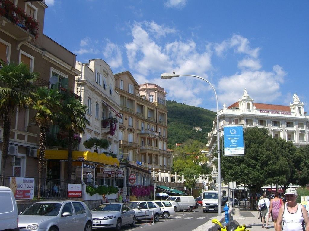 Улица в Опатии, Хорватия. Фото 6 – фотографии Хорватии