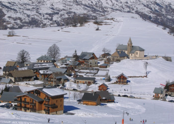 Деревня в Ле-Албиезе, Франция. Фото 7 – фотографии Франции