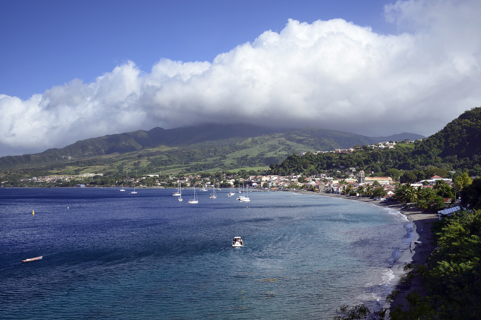 Сен-Пьер, Мартиника. Фото 1 – фотографии Мартиники