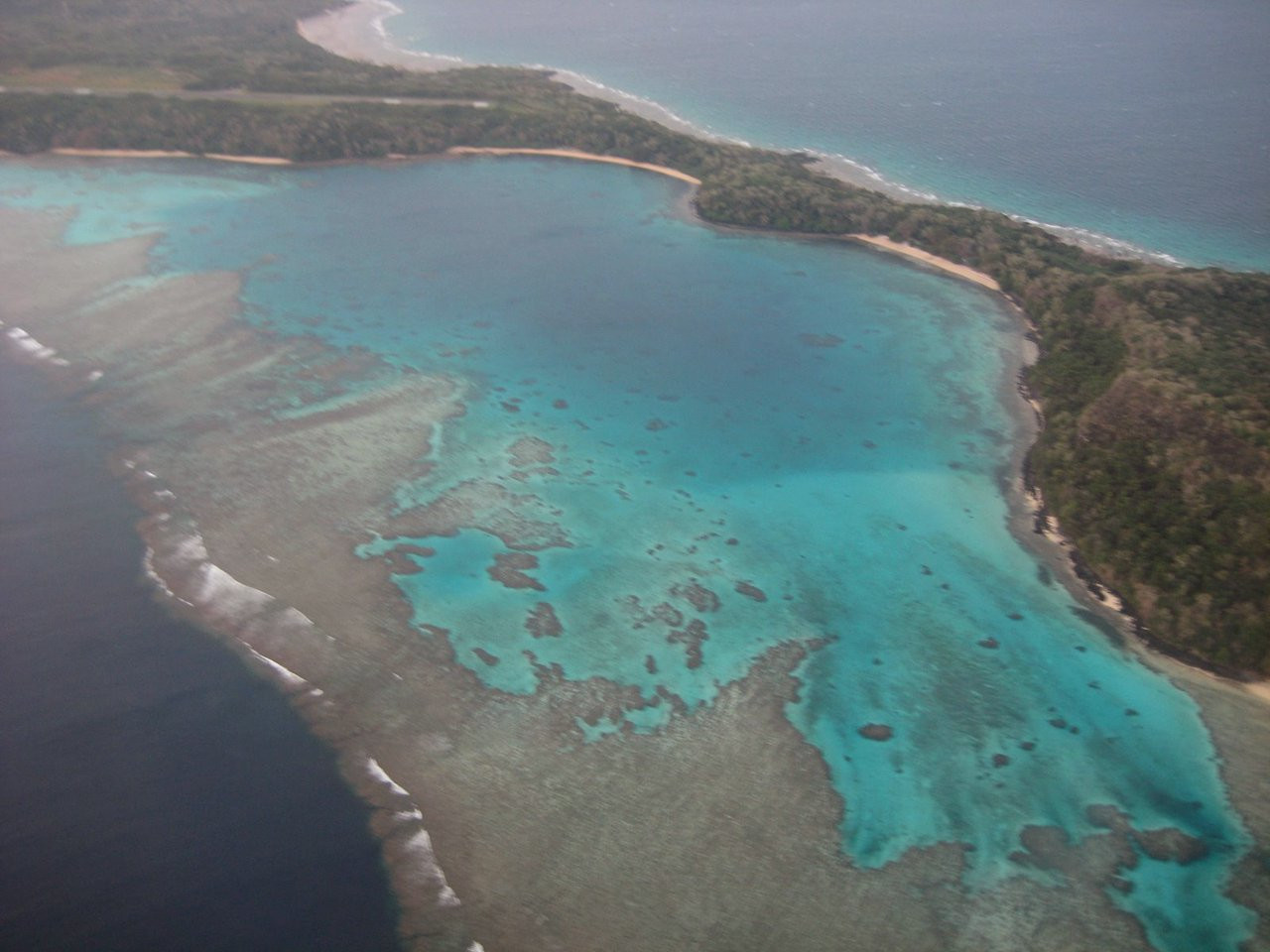 Вакайя остров, Ломаивити группа островов, Фиджи, фото № 48674 – фотографии Фиджи