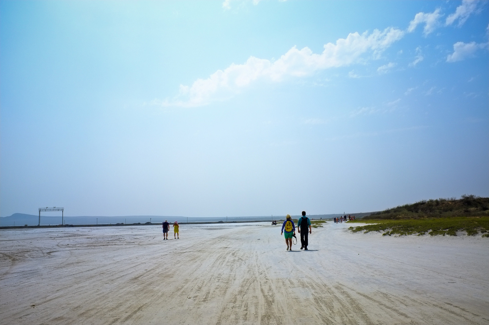 Знаменитое солёное озеро Баскунчак, Астраханская область – фотографии России