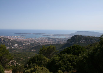 Побережье в Тулоне, Франция – фотографии Франции