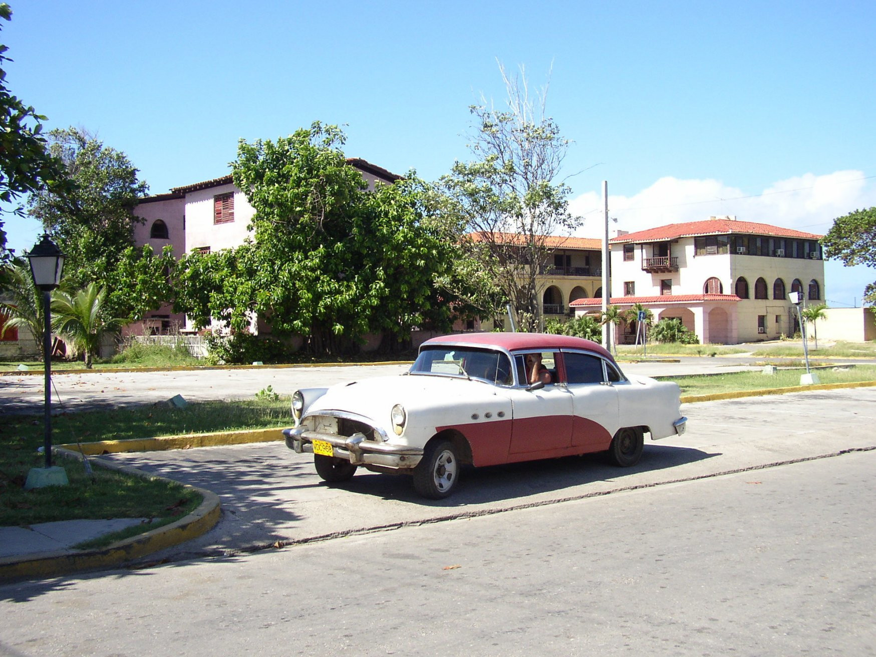 Машина в Варадеро, Куба – фотографии Кубы