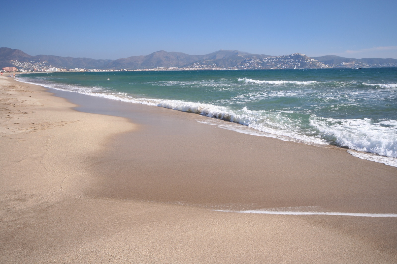 Морские пляжи Эмпуриабравы – фотографии Испании