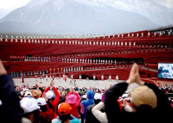 Грандиозный спектакль «Impression Lijiang», Лицзян, Китай – фотографии Китая