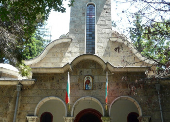 Церковь “Св. св. Кирик и Юлита” в Банкя, Болгария – фотографии Болгарии