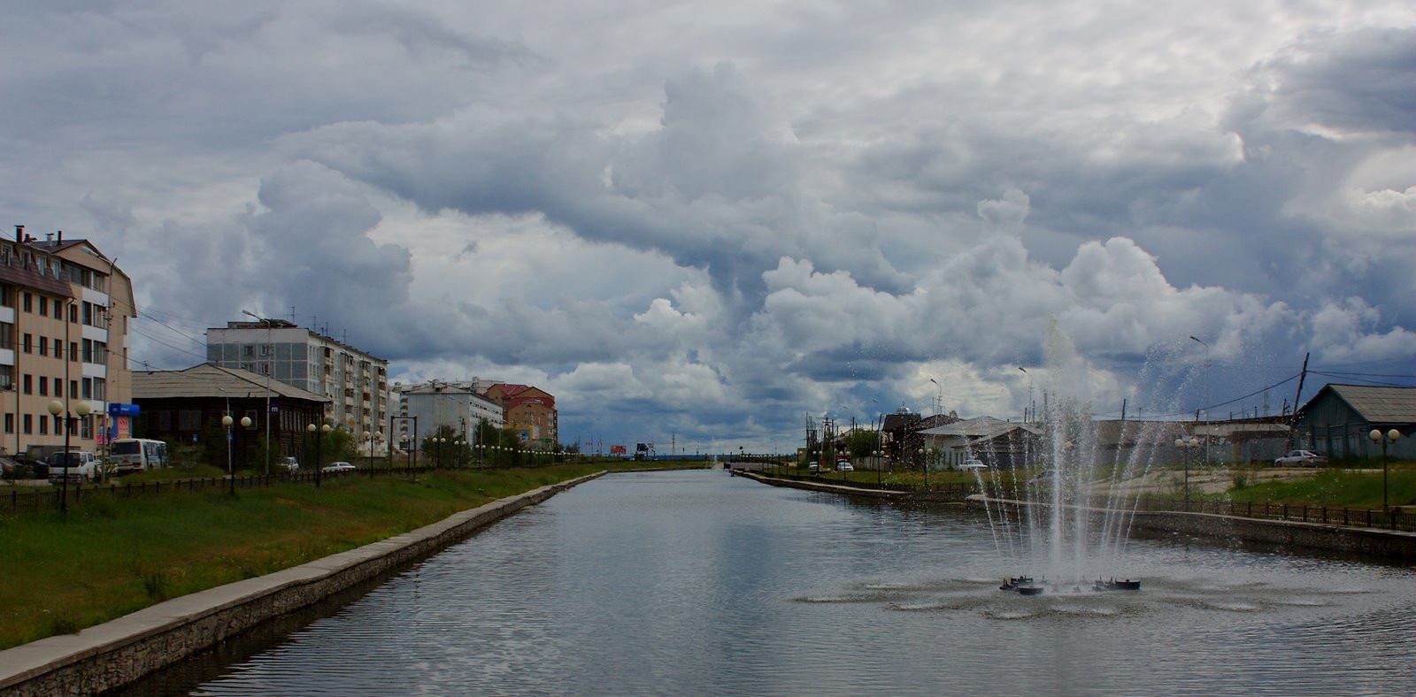 Канал в Якутске, Россия – фотографии России