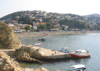 Побережье в Ульцинь, Черногория – фотографии Черногории