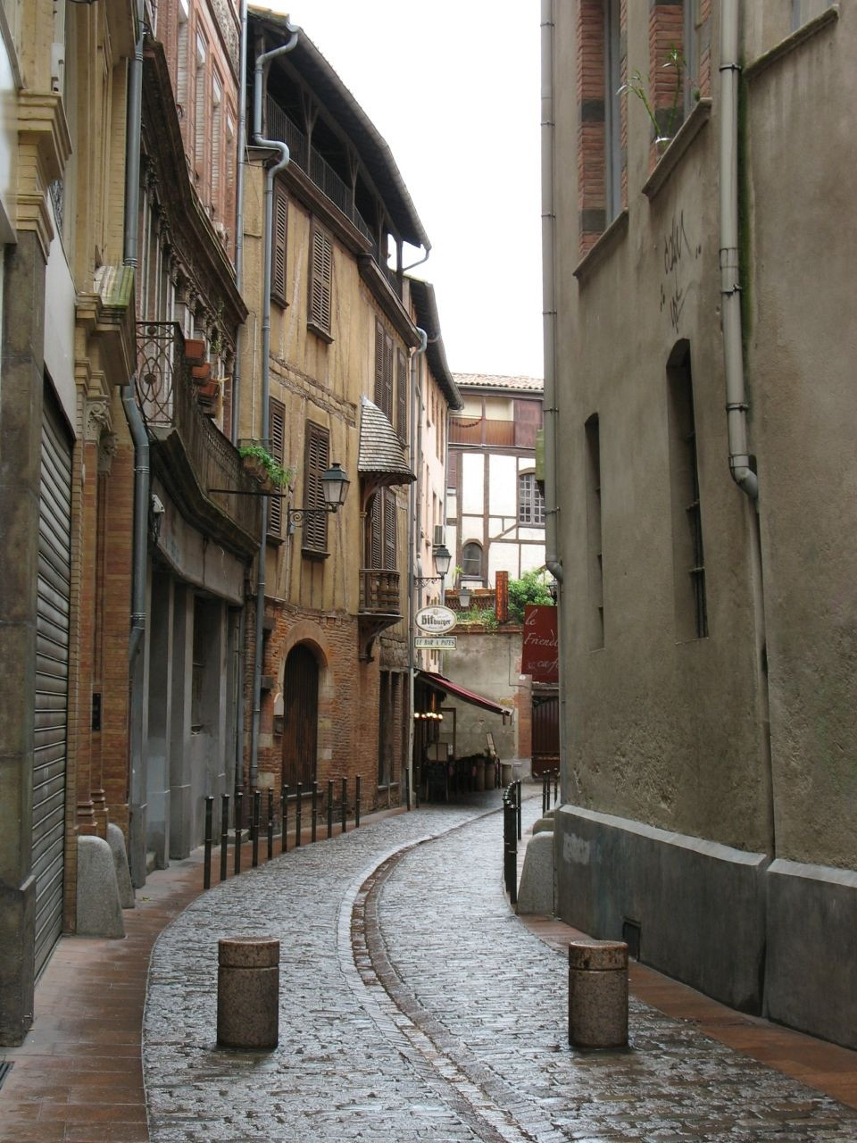 Улица в Тулузе, Франция. Фото 13 – фотографии Франции