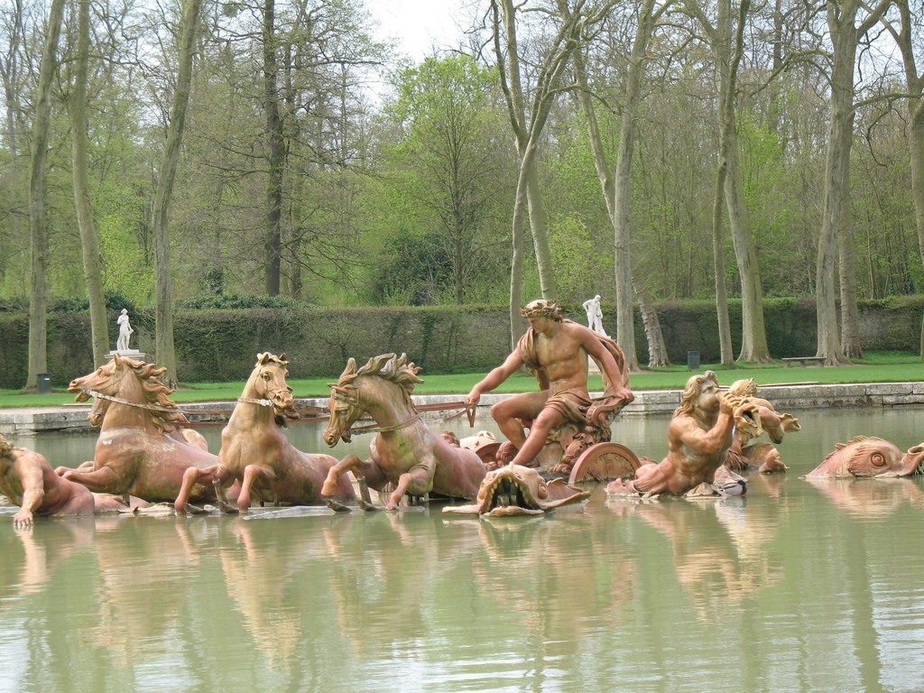 Фонтан в Версале, Франция. Фото 10 – фотографии Франции