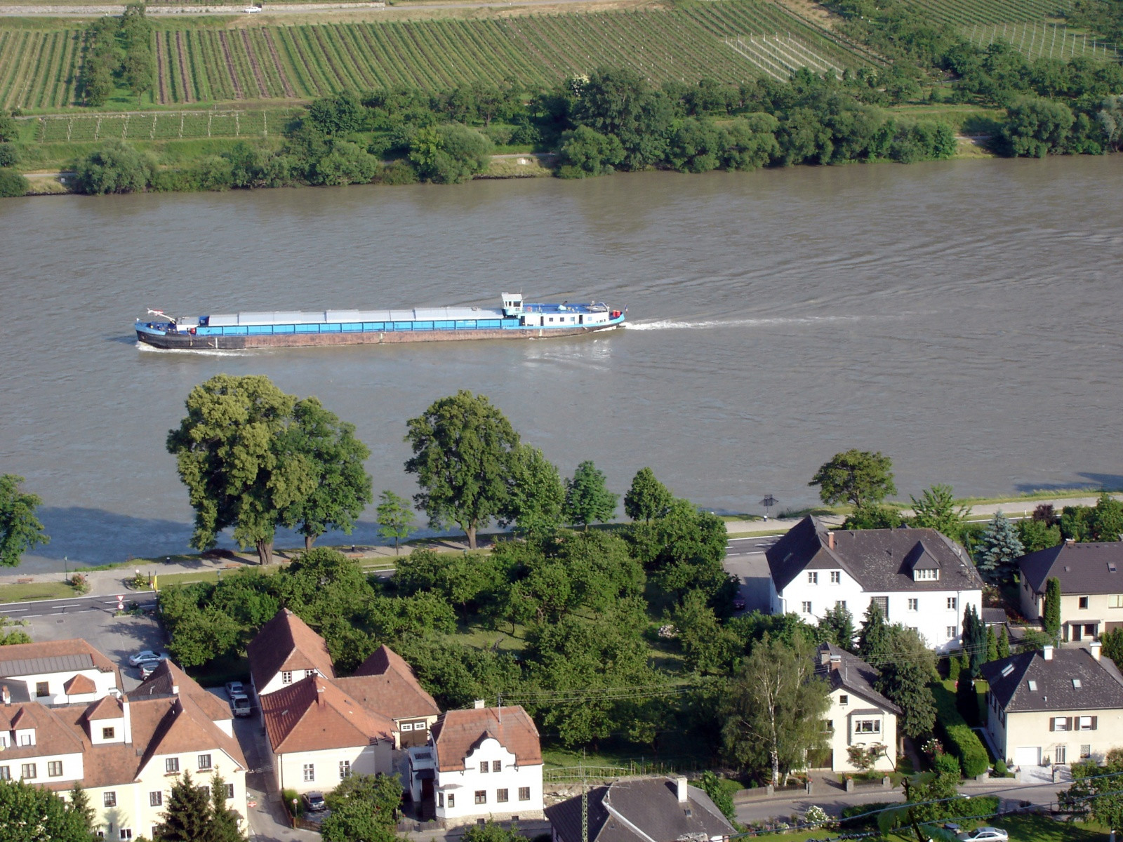 Городок Шпиц и Дунай – фотографии Австрии