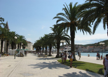 Набережная в Трогире, Хорватия. Фото 29 – фотографии Хорватии