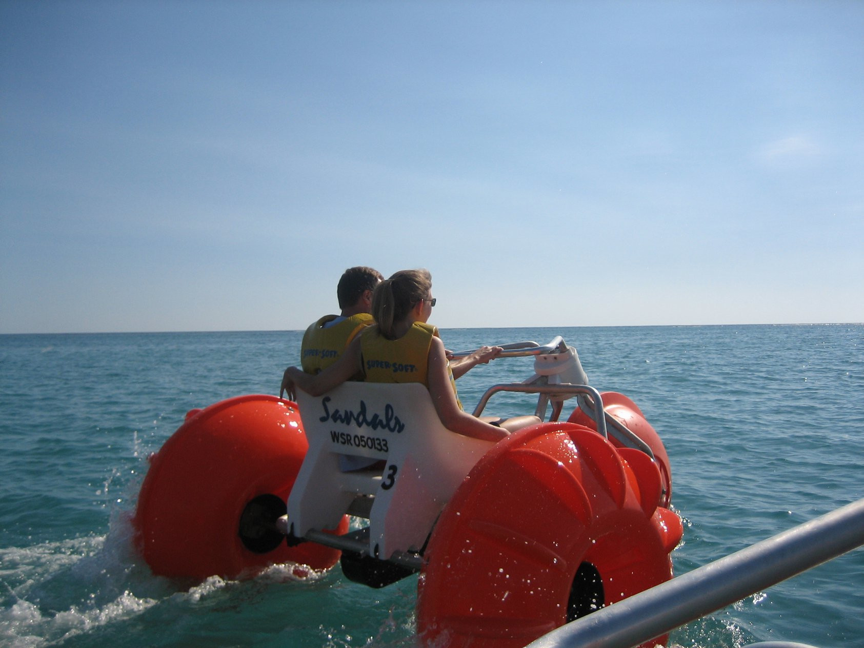 Развлечение туристов в Уайтхаусе, Ямайка – фотографии Ямайки