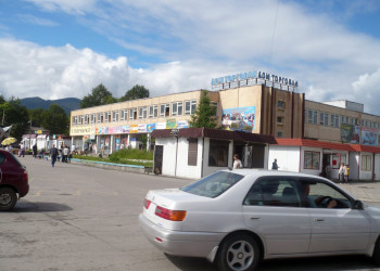 Торговый дом в Байкальске – фотографии России