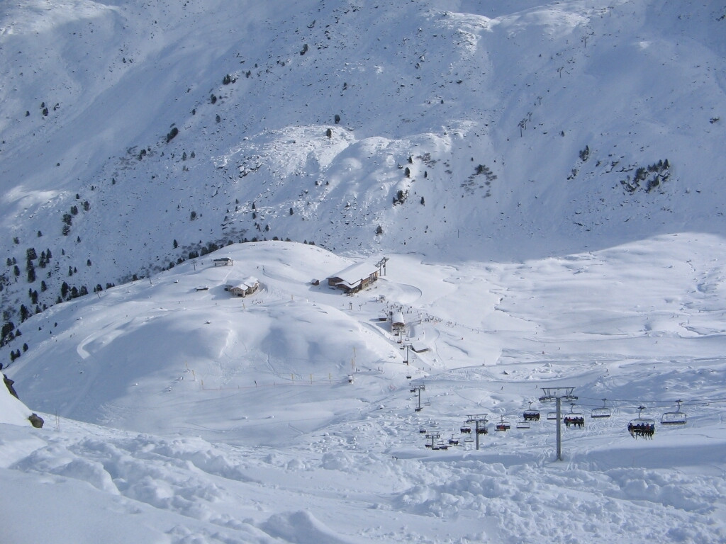 Снег в Мерибель, Франция. Фото 1 – фотографии Франции
