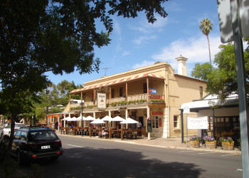 Деревня Хандорф (Hahndorf), основанная переселенцами из Пруссии – фотографии Австралии