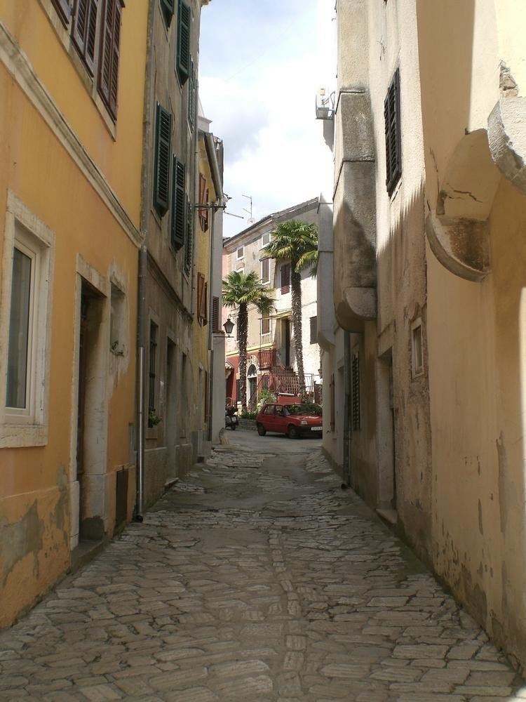 Дома в Врсаре, Хорватия. Фото 14 – фотографии Хорватии