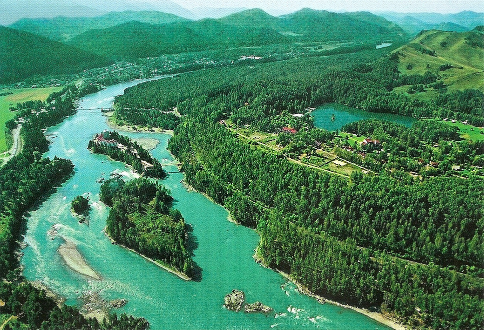 Озеро Ая в Алтайском крае и река Катунь – фотографии России