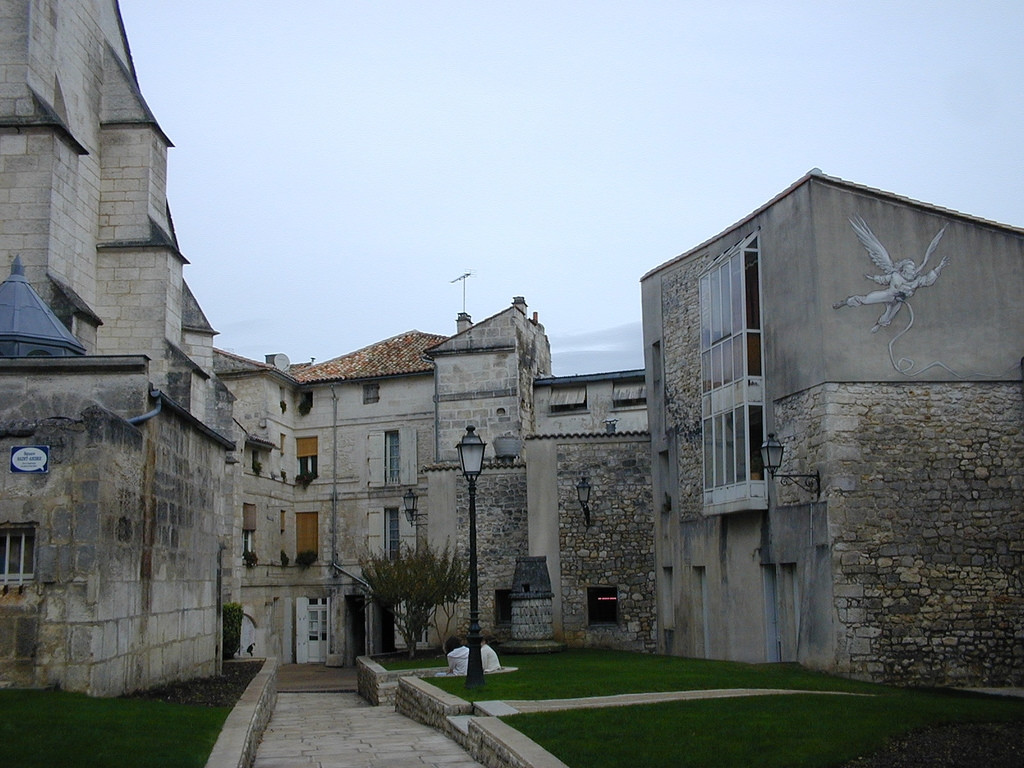 Дома в Ангулеме, Франция. Фото 5 – фотографии Франции