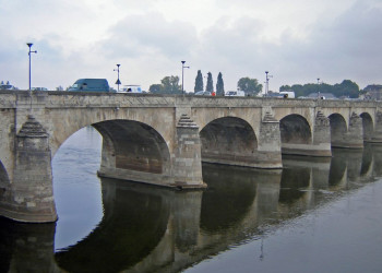 Мост в Сомюре, Франция. Фото 1 – фотографии Франции