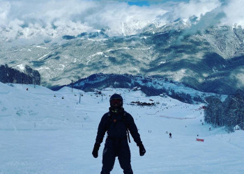 Роза Хутор вид на склон черной трассы – фотографии России