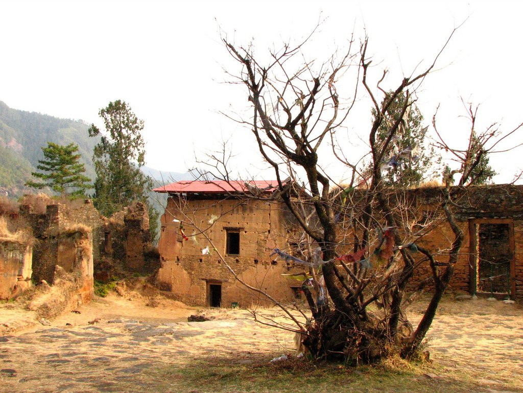 Друкгьял-дзонг (Drukgyal Dzong). Фото 102 – фотографии Бутана