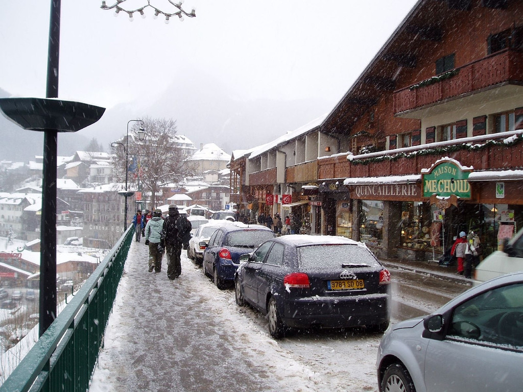 Магазины в Морзине, Франция – фотографии Франции