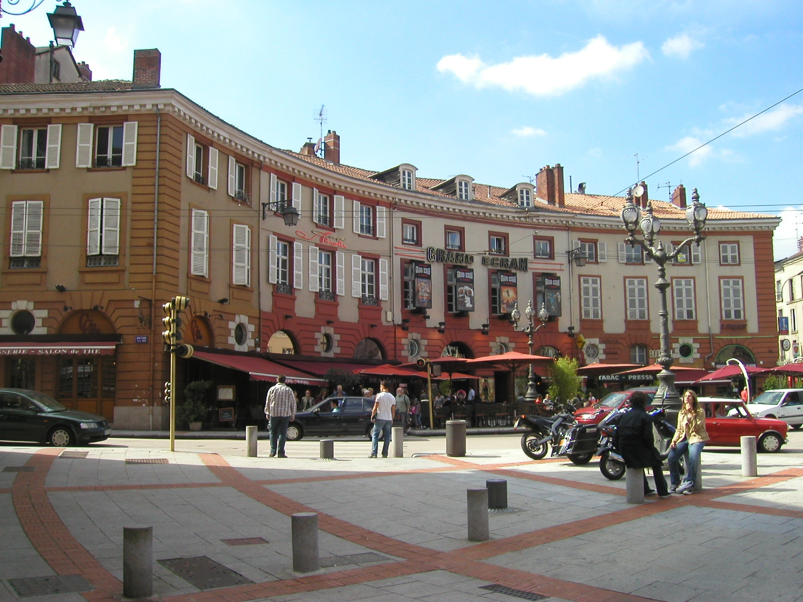 Площадь в Лиможе, Франция – фотографии Франции