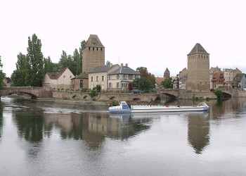 Река в Страсбурге, Франция. Фото 19 – фотографии Франции