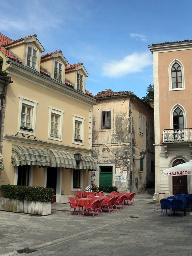 Дома в Херцег-Нови, Черногоря. Фото 22 – фотографии Черногории