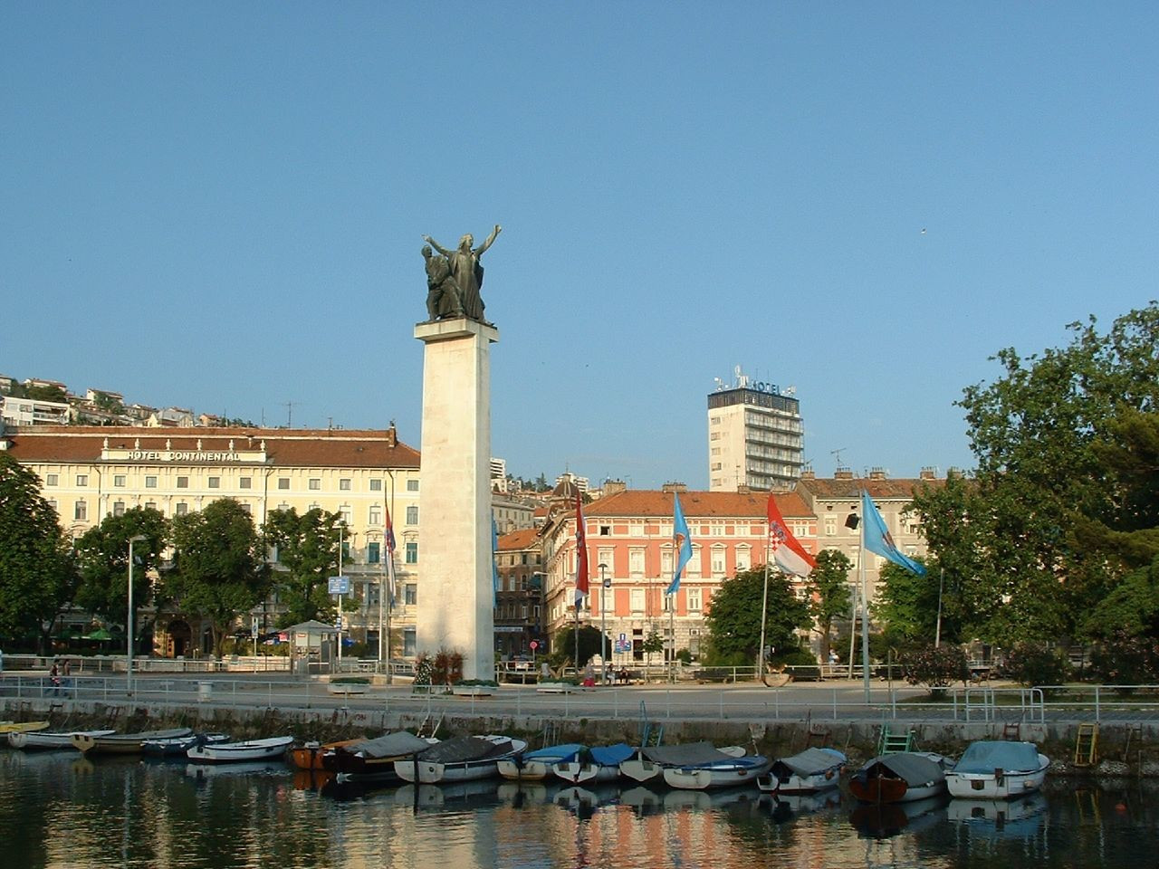 Памятник в Риека, Хорватия. Фото 5 – фотографии Хорватии