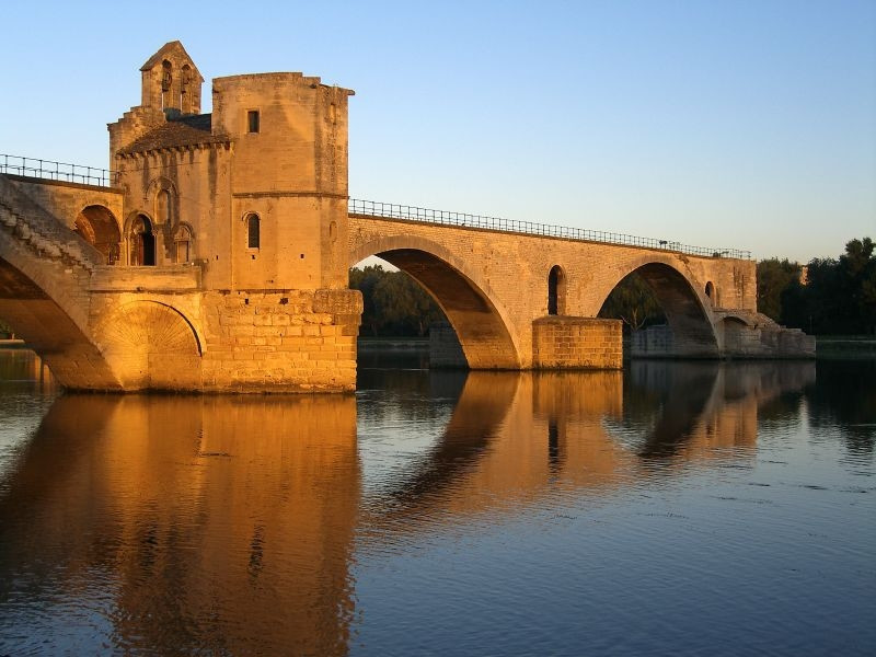 Река в Авиньоне, Франция. Фото 1 – фотографии Франции