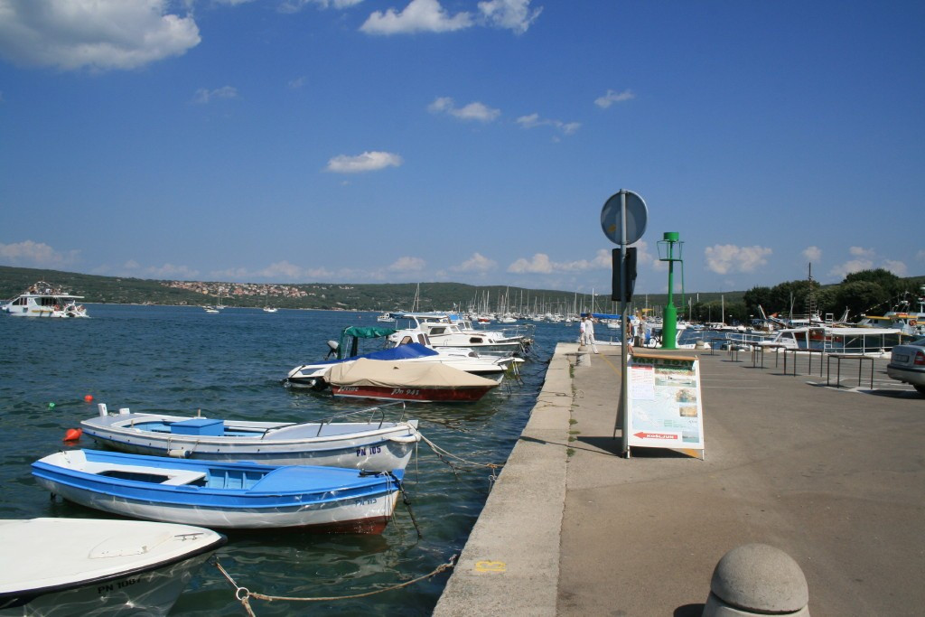 Причал в Пунате, Хорватия – фотографии Хорватии