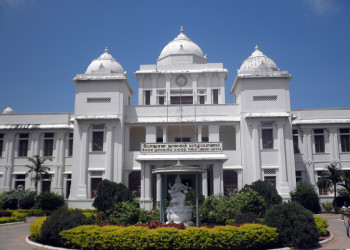 Публичная Библиотека Джафны – фотографии Шри-Ланки