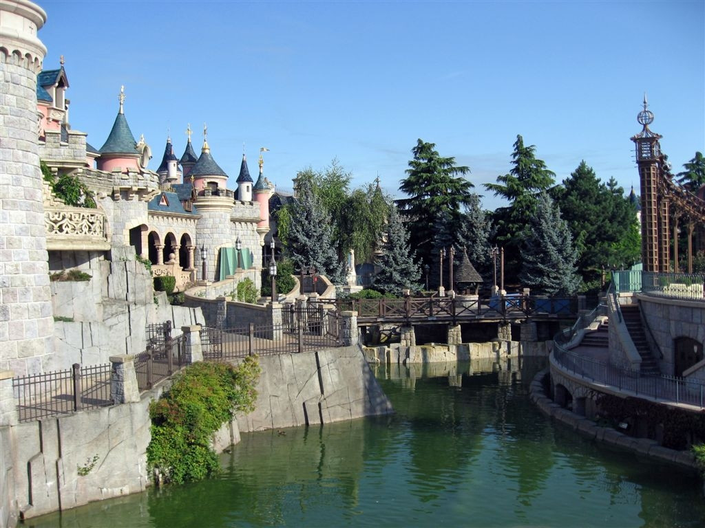 Замок в Диснейленде, Франция. Фото 5 – фотографии Франции