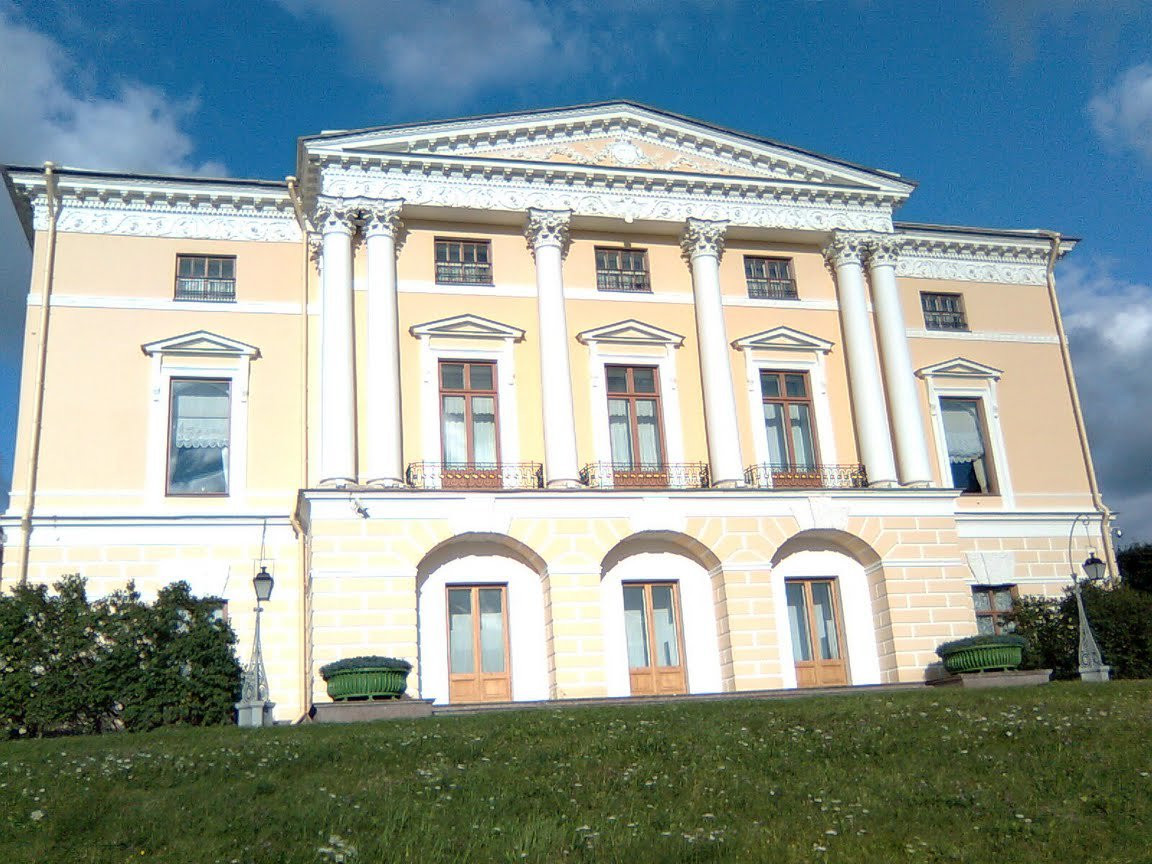 Замок в Павловске, Россия. Фото 4 – фотографии России