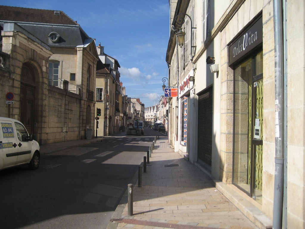 Улица в Дижоне, Франция. Фото 7 – фотографии Франции