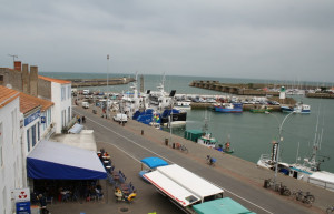 Набережная в Иль-Дье, Франция – фотографии Франции