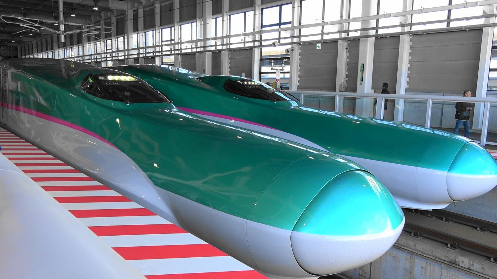 Японский супер-поезд Синкансэн H5 (Shinkansen H5). Фото 4 – фотографии Японии