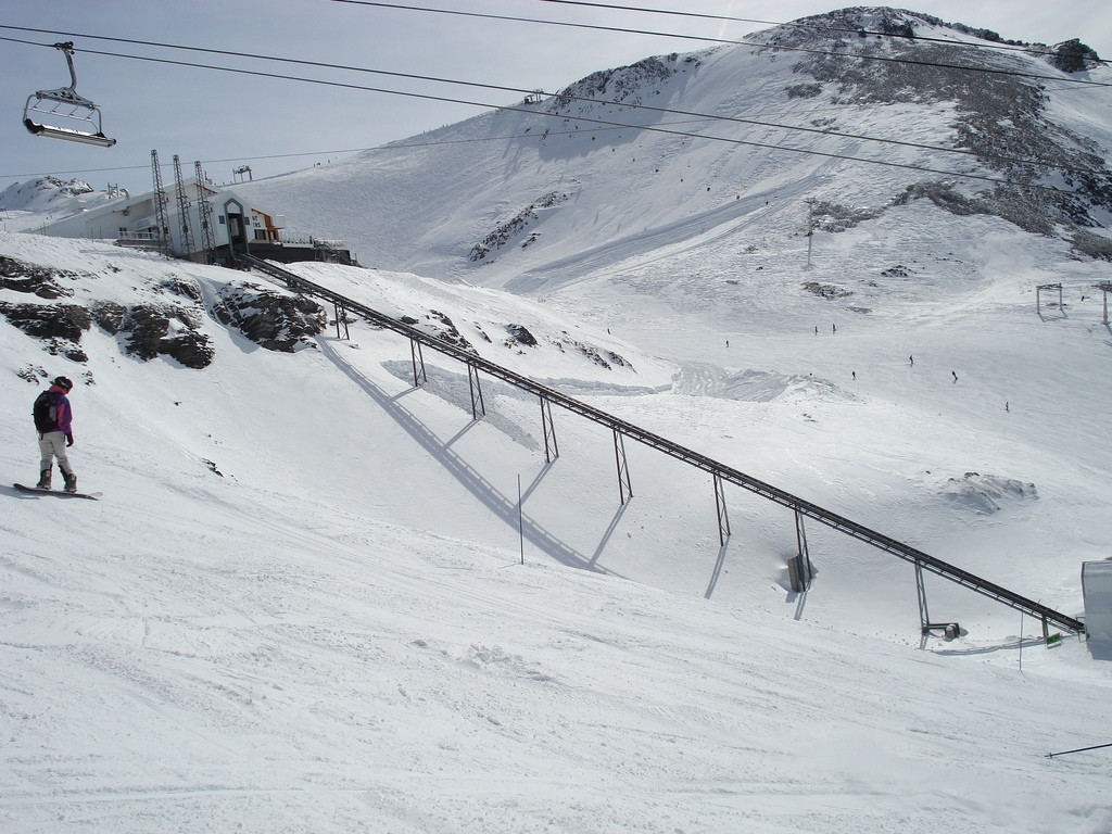 Подьёмник в Ле-Дез-Альп, Франция – фотографии Франции