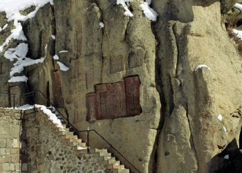 Пещерный монастырь в Гегард, Армения. Фото 3 – фотографии Армении