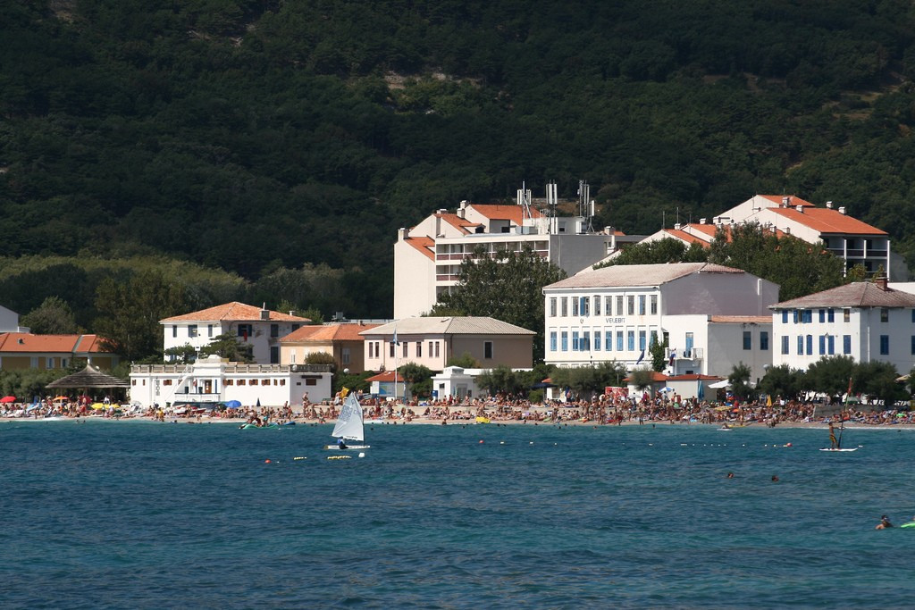 Отели на пляже в Башка, Хорватия. Фото 1 – фотографии Хорватии