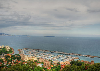 Панорамный вид в Манделье-ля-Напуль, Франция. Фото 2 – фотографии Франции