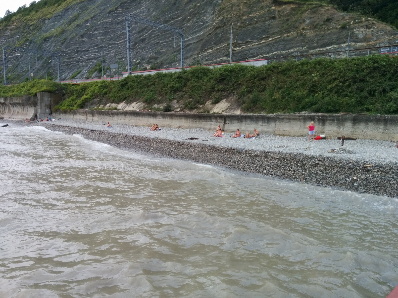 Море после шторма, посёлок Южный. Фото 1 – фотографии России