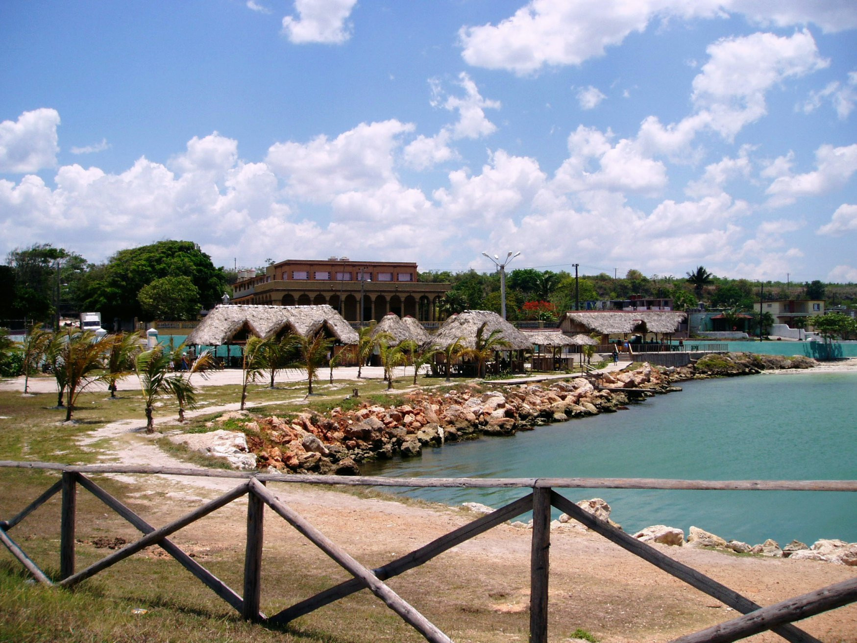 Набережная в Мантансасе, Куба – фотографии Кубы