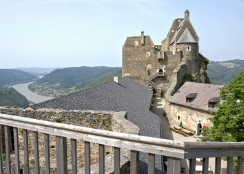 Замок Аггштайн (Burgruine Aggstein) в Мельке – фотографии Австрии