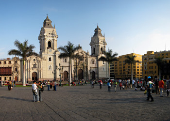 Кафедральный собор (Catedral de Lima) в городе Лима – фотографии Перу