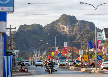 Проезжая часть. Вьентьян. Лаос – фотографии Лаоса