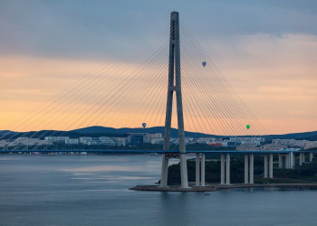 Вантовые мосты Владивостока -Русский и Золотой – фотографии России