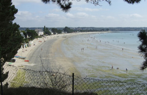 Пляж в Фуэнане, Франция – фотографии Франции